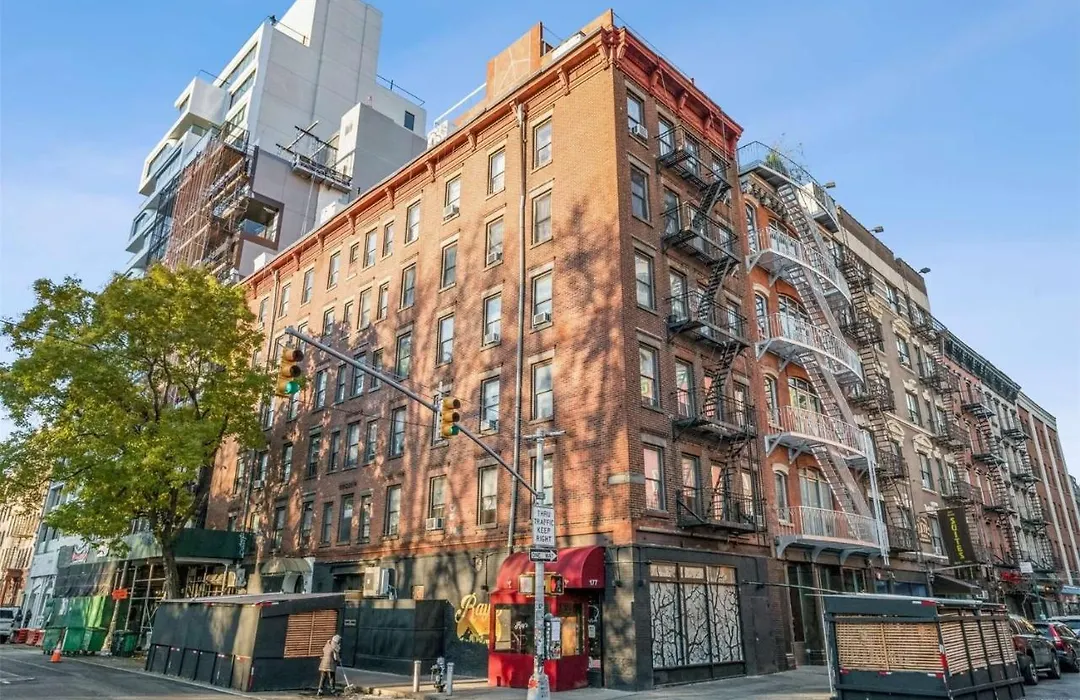 Classic Soho Apartment - Cozy / Perfect Location-1