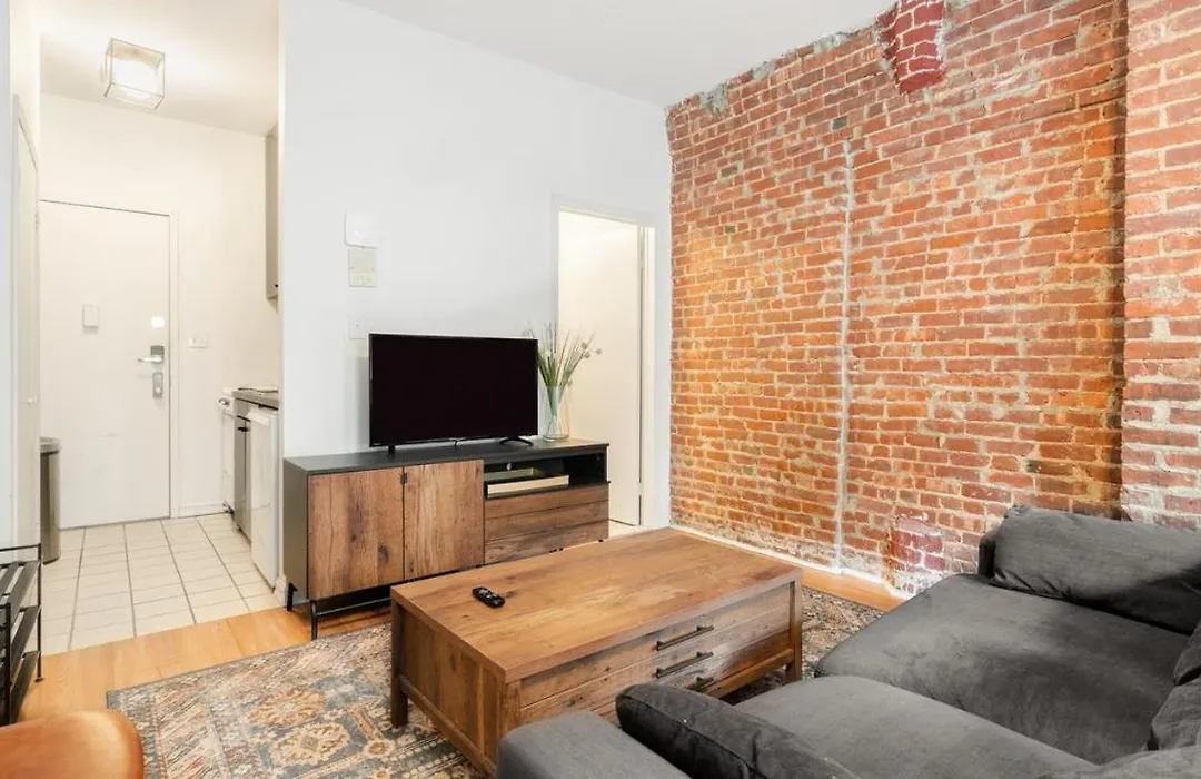 Furnished Apartment 223 Hells Kitchen-1