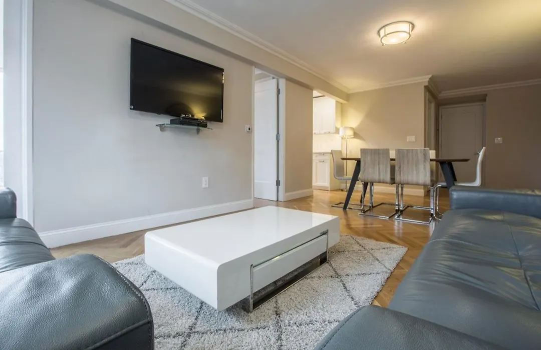 Three Bd Two Ba At Upper East Side-1