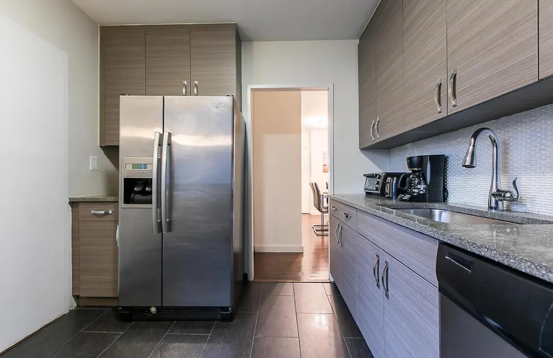 3 Bedroom With Splendid River Views-1