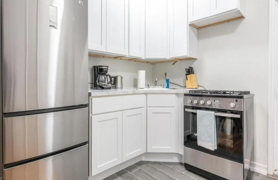 Furnished Studio In Upper East Side-1
