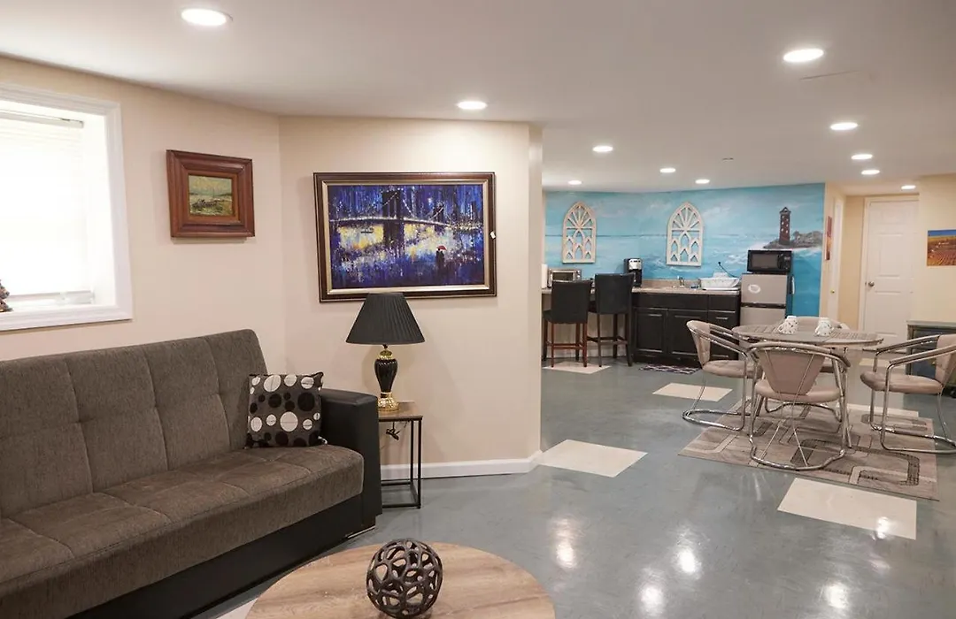 Beach Hideaway Apartments-1