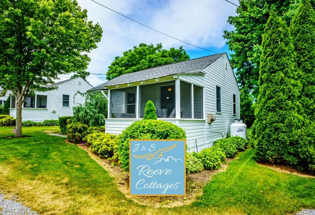 Waterfront Cottage 4-1