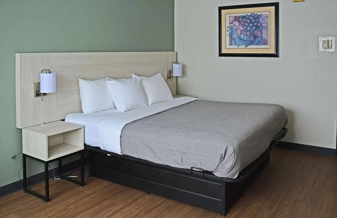 Quality Inn & Suites Syracuse - Carrier Circle-1