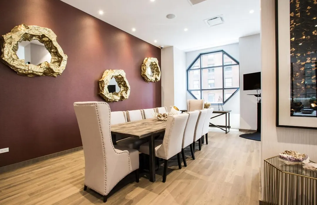 Midtown 2Br W Pool Gym Parking Nr Broadway Nyc-381-1