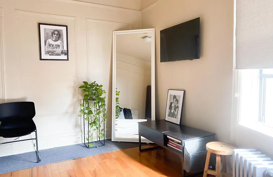 2 Bedrooms Entire Beautiful Apt In Williamsburg!-1