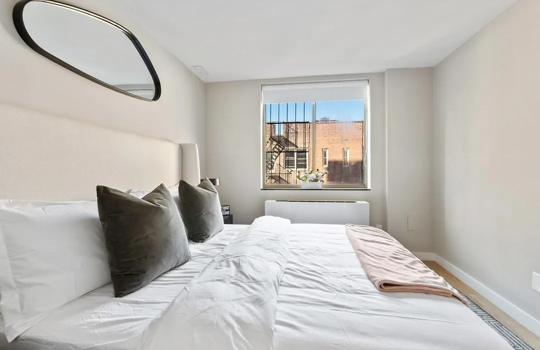 3Br Penthouse With Massive Private Rooftop-1