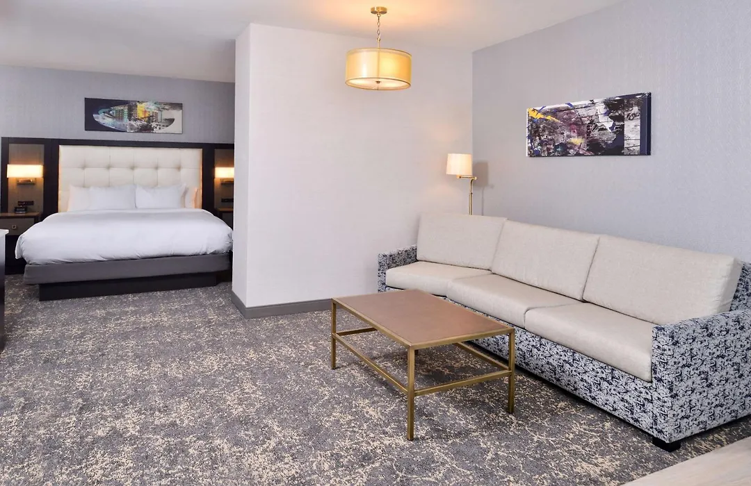Doubletree By Hilton Utica-1