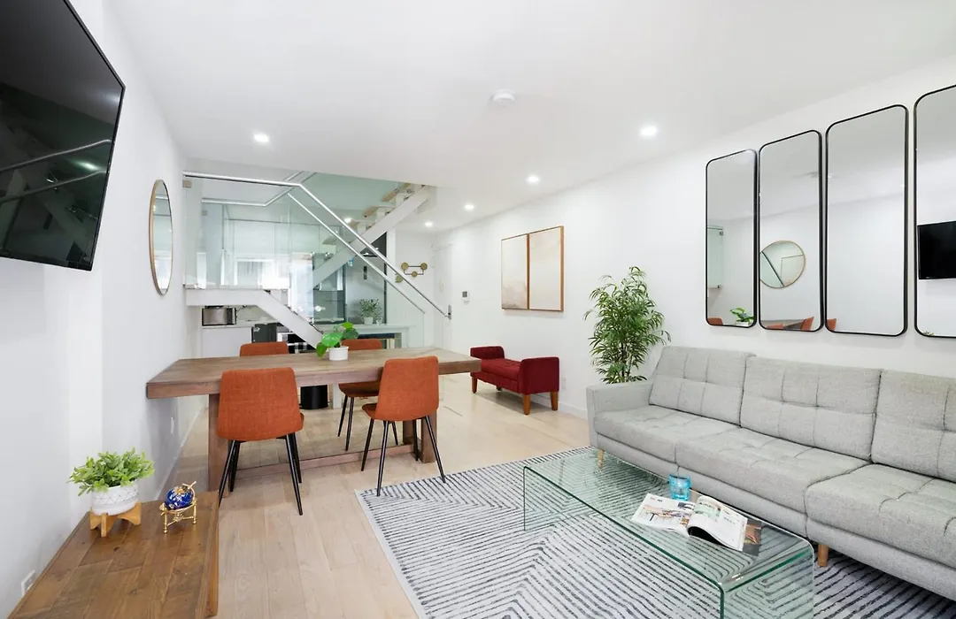 75-4B Duplex 3BR Brand new W D Prime UES-1