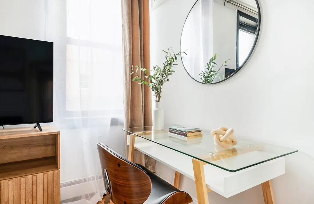 139-2E West Village 1Br Best Value-1