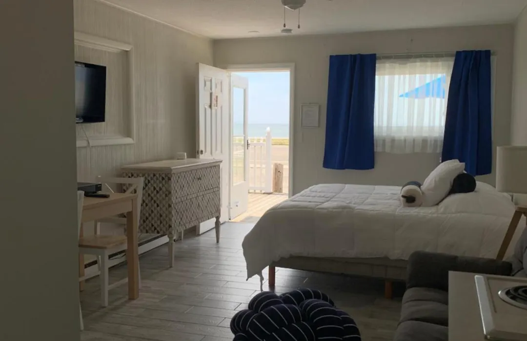 Southold Beach Motel-1