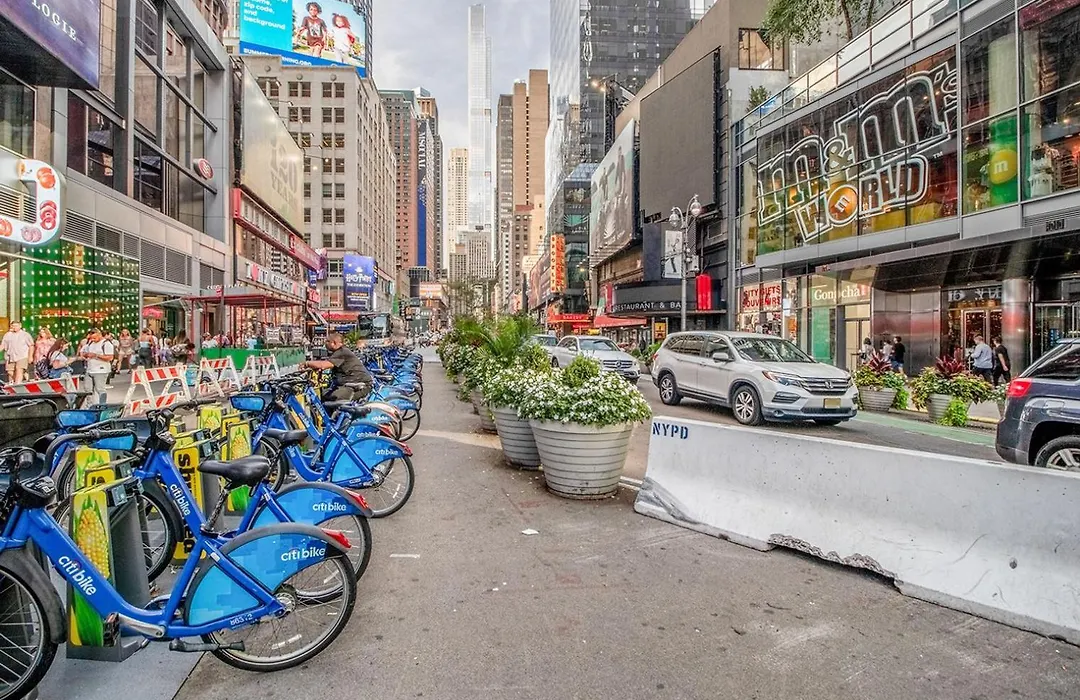 1Br Nr Times Sq W Indoor Pool Doorman Nyc-50-1