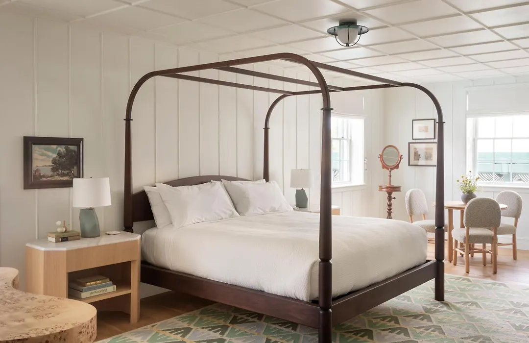 Canoe Place Inn & Cottages-1