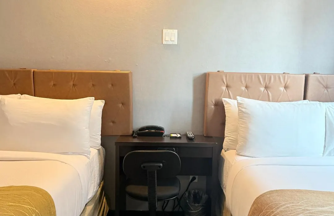 Madison Les Hotel-1