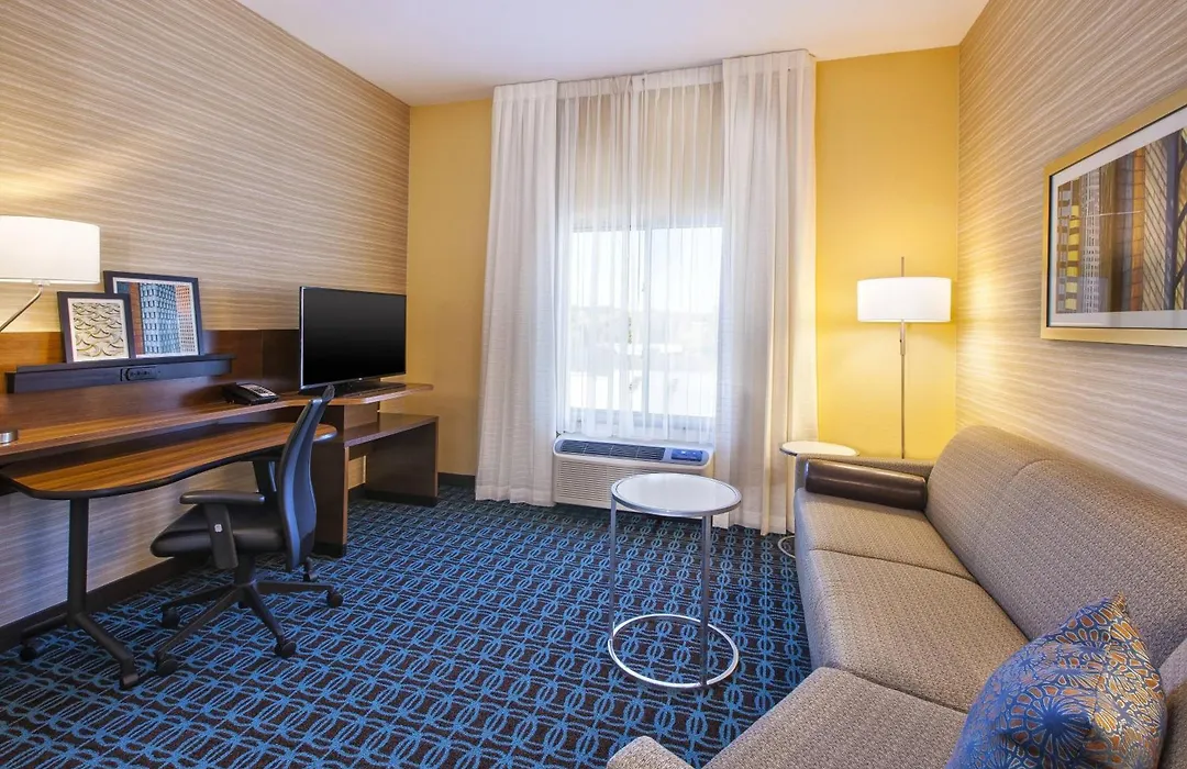 Fairfield Inn & Suites By Marriott Plattsburgh-1