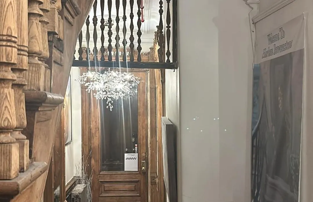 Harlem Brownstone-1