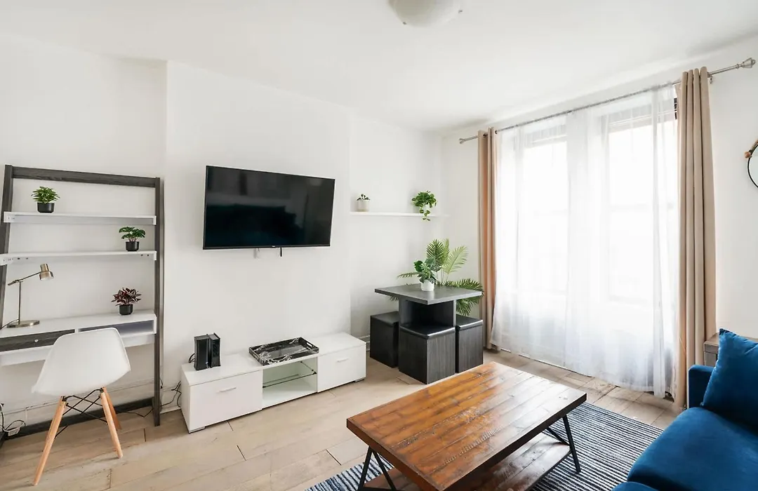 428-2W Newly Furnished Prime Location 2Br Sleeps 5-1