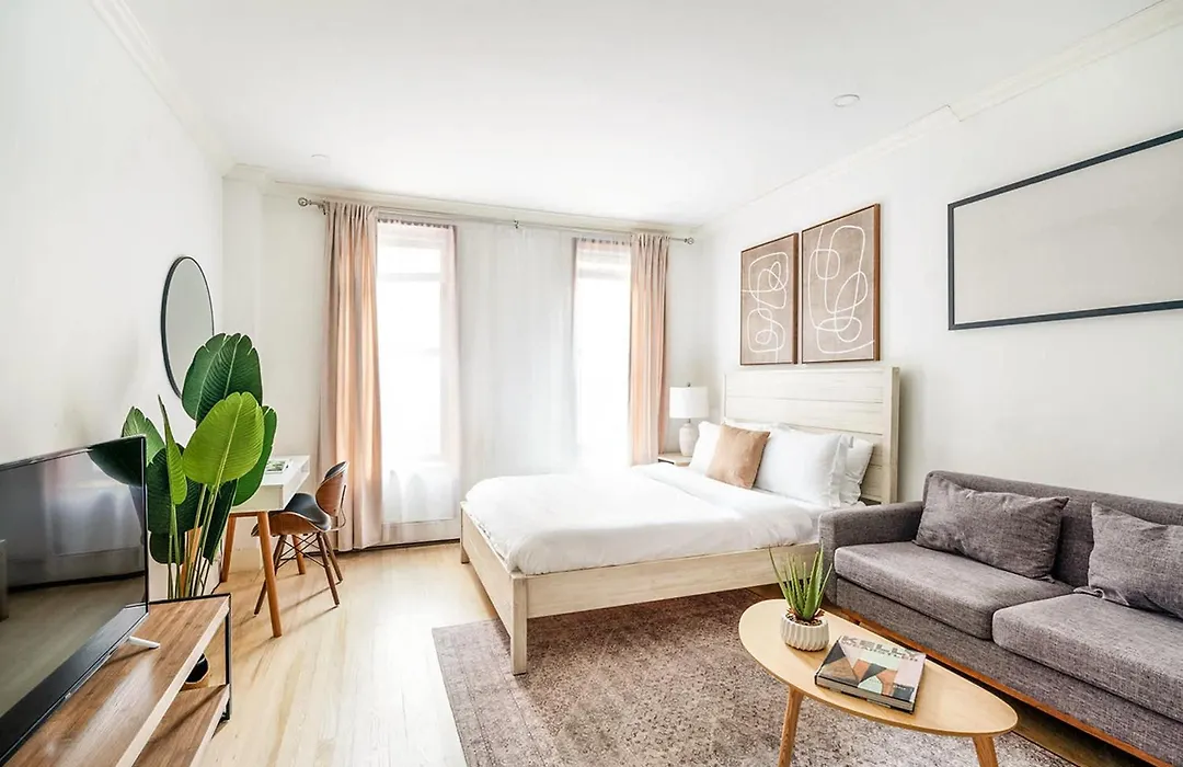 1597-2 Luxury Upper East Side Studio W&D-1