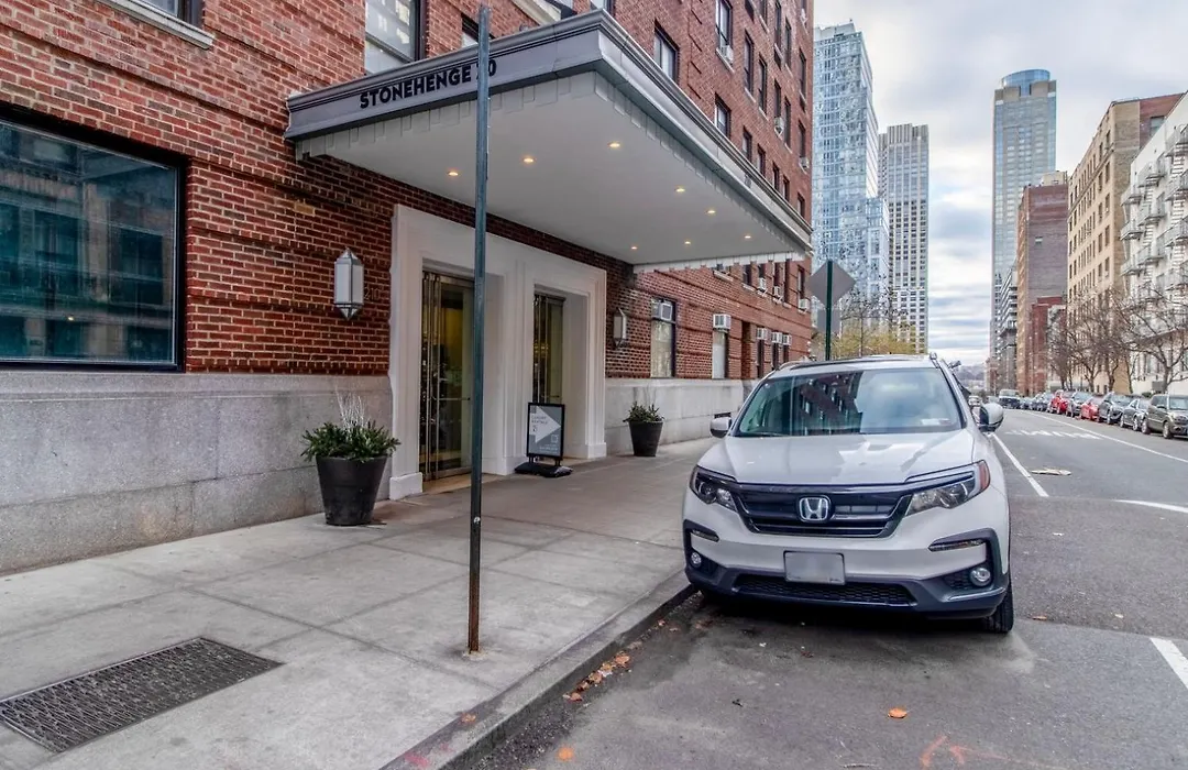 Uws 1Br W Open Kitchen Doorman Gym Nyc-166-1