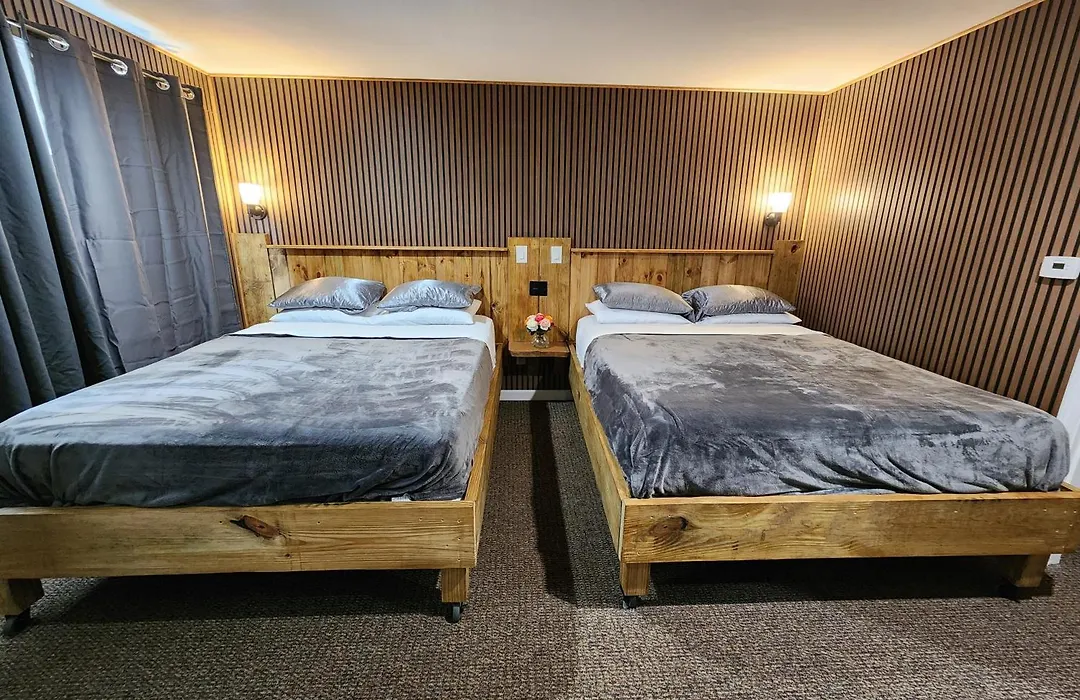 River Inn By Niagara Falls-1