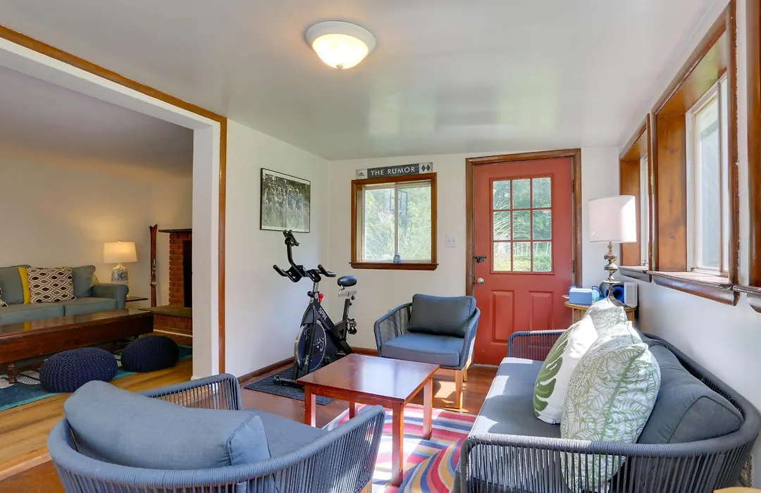 Woodstock Getaway W/ Hot Tub ~ 2 Mi To Dtwn!-1