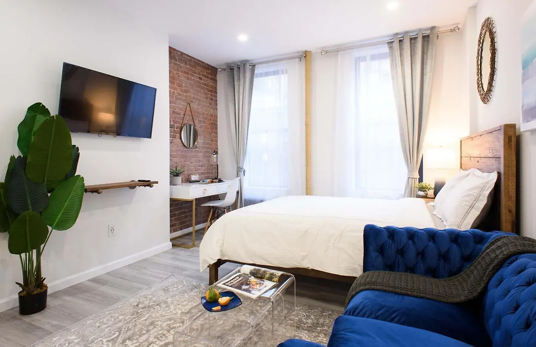 240-9 Luxury Prime Location Studio W&D-1