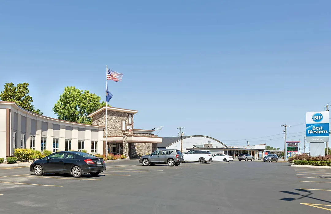 Best Western Summit Inn-1