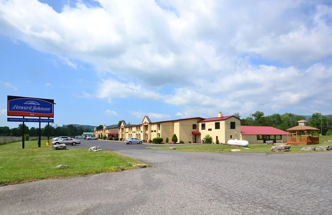 Howard Johnson By Wyndham Saugerties-1