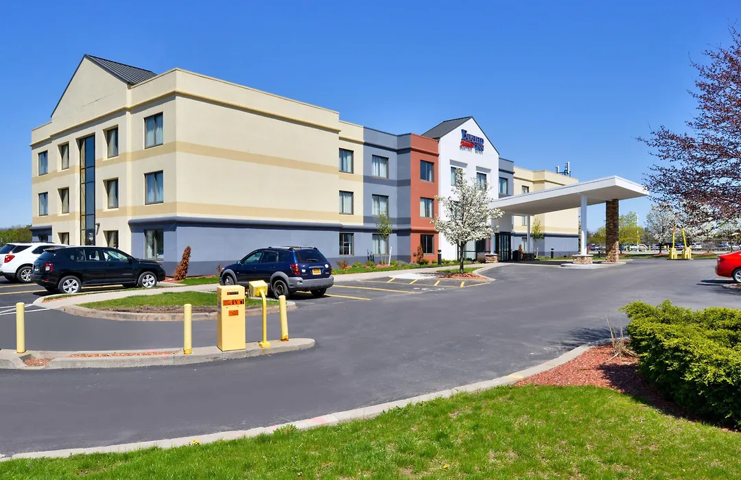 Fairfield Inn Rochester Airport-1