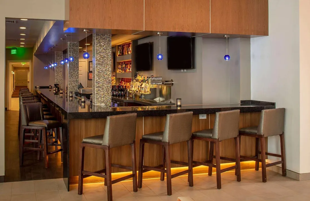 Collegian Hotel & Suites, Trademark Collection By Wyndham-1