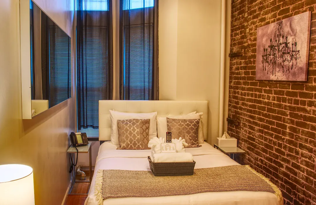 Chelsea Inn (Adults Only)-1