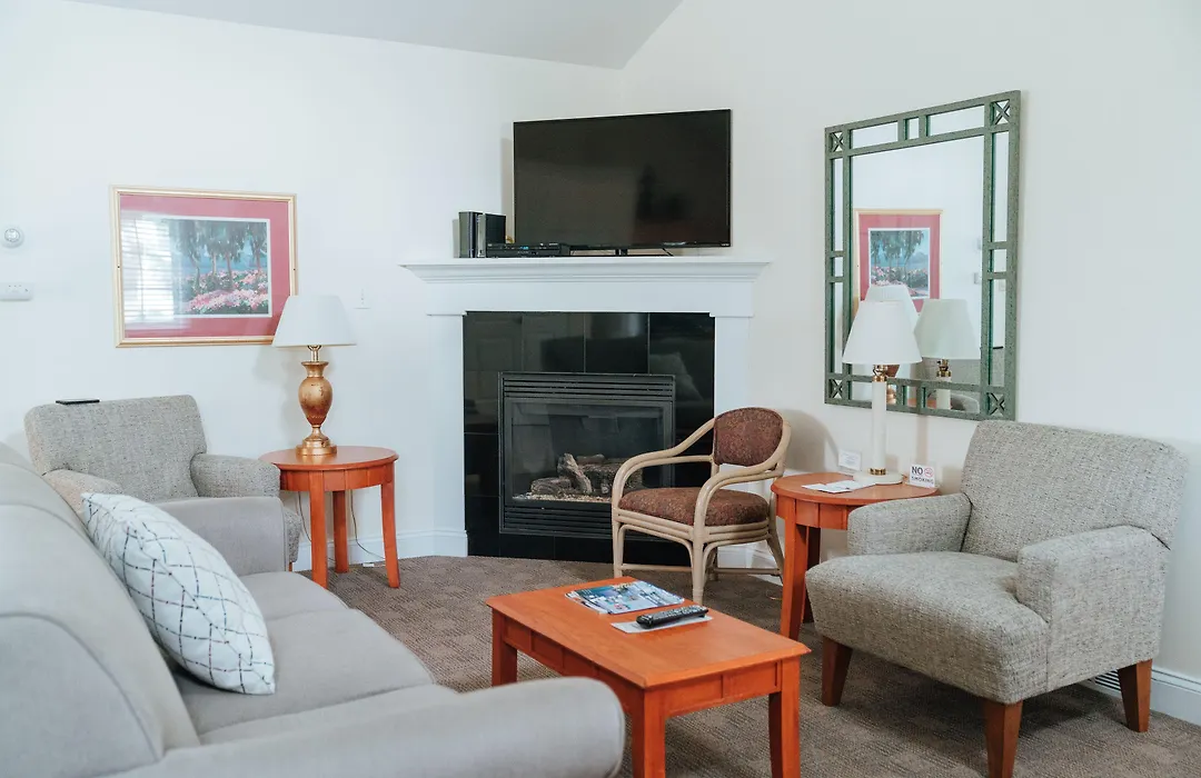 Skaneateles Suites-1