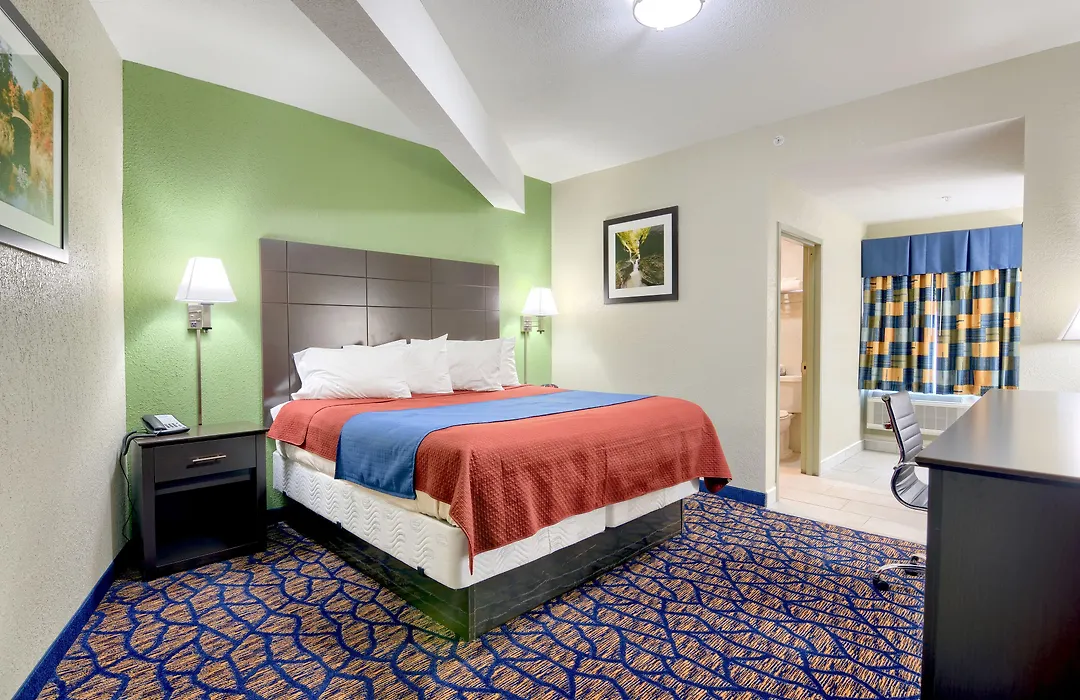 Rodeway Inn & Suites-1