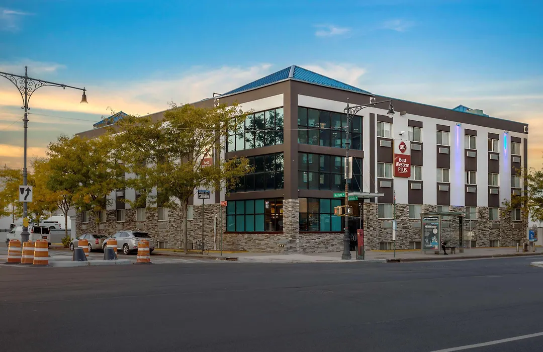 Best Western Plus Brooklyn Bay Hotel-1