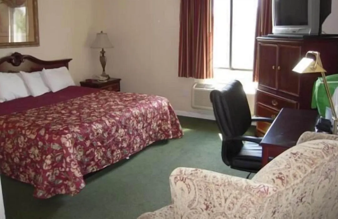 Colonie Inn And Suites-1