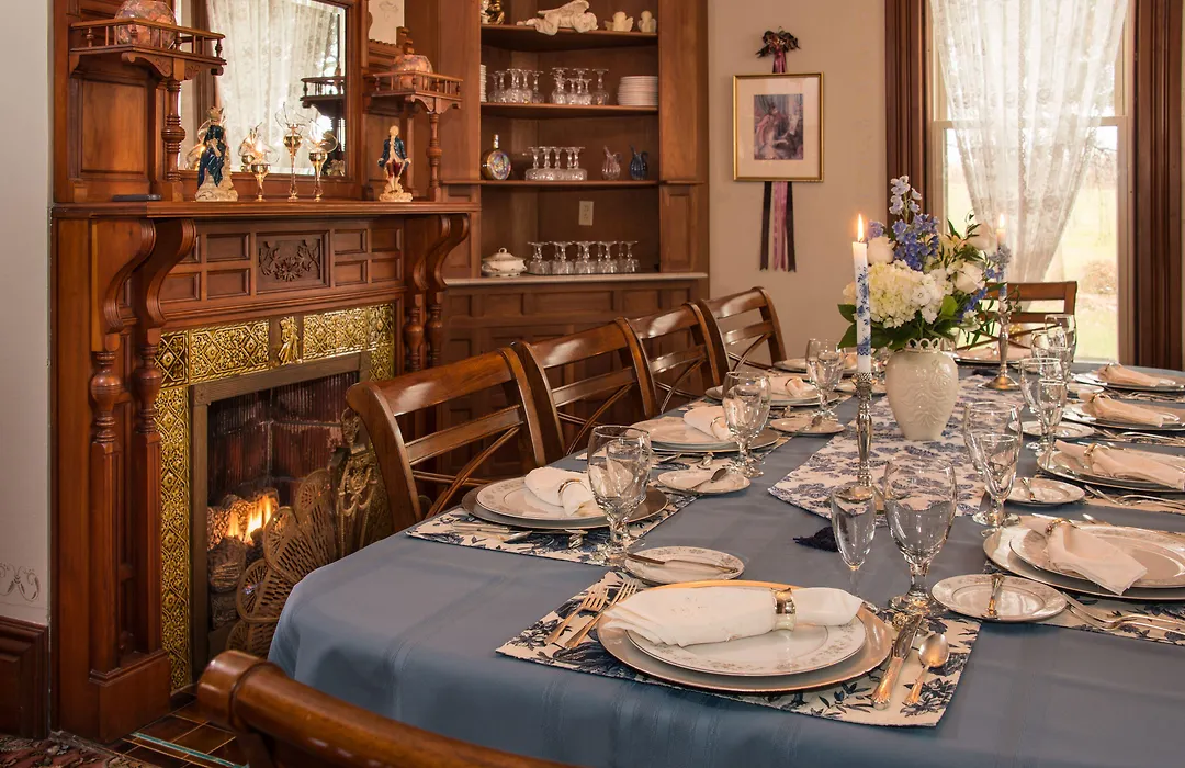 Sutherland House Victorian Bed And Breakfast-1