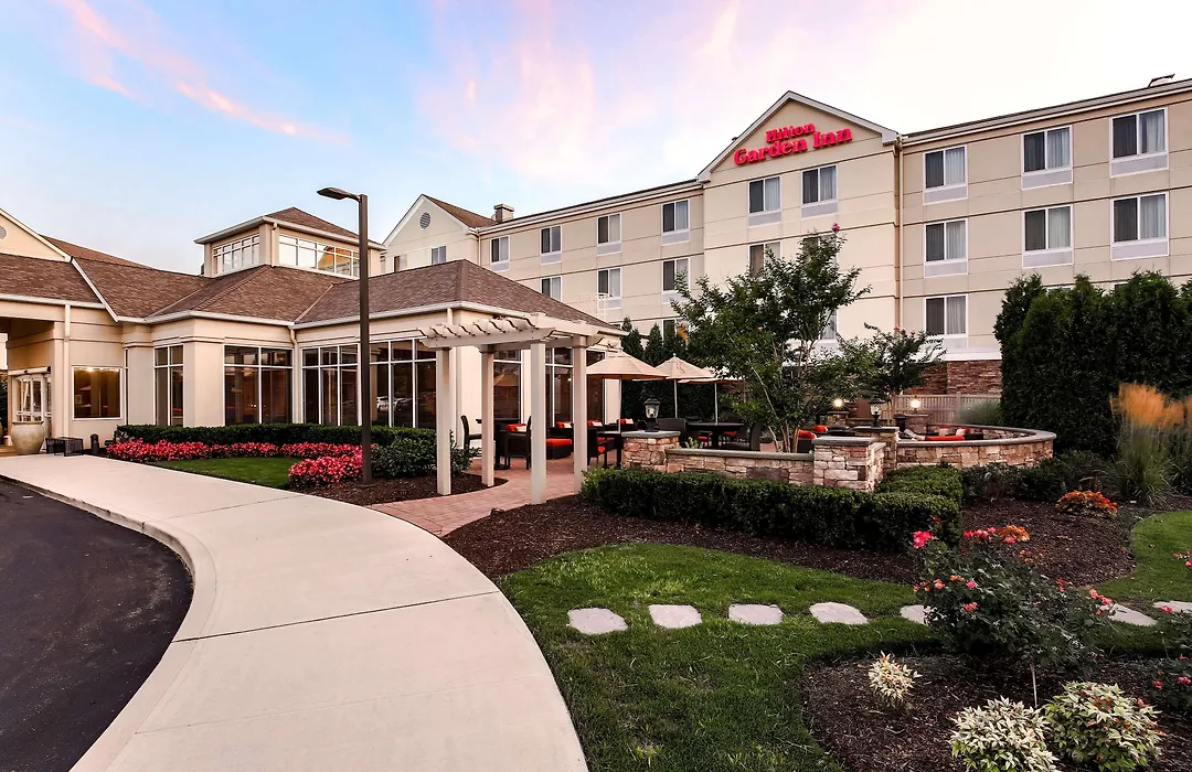 Hilton Garden Inn Melville-1