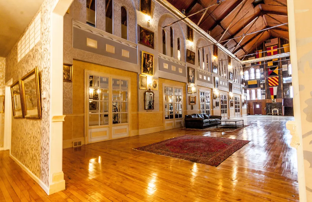 Amsterdam Castle Ny-1