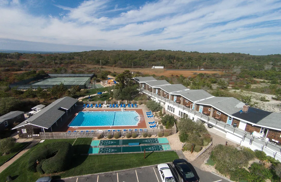 Driftwood Resort On The Ocean-1