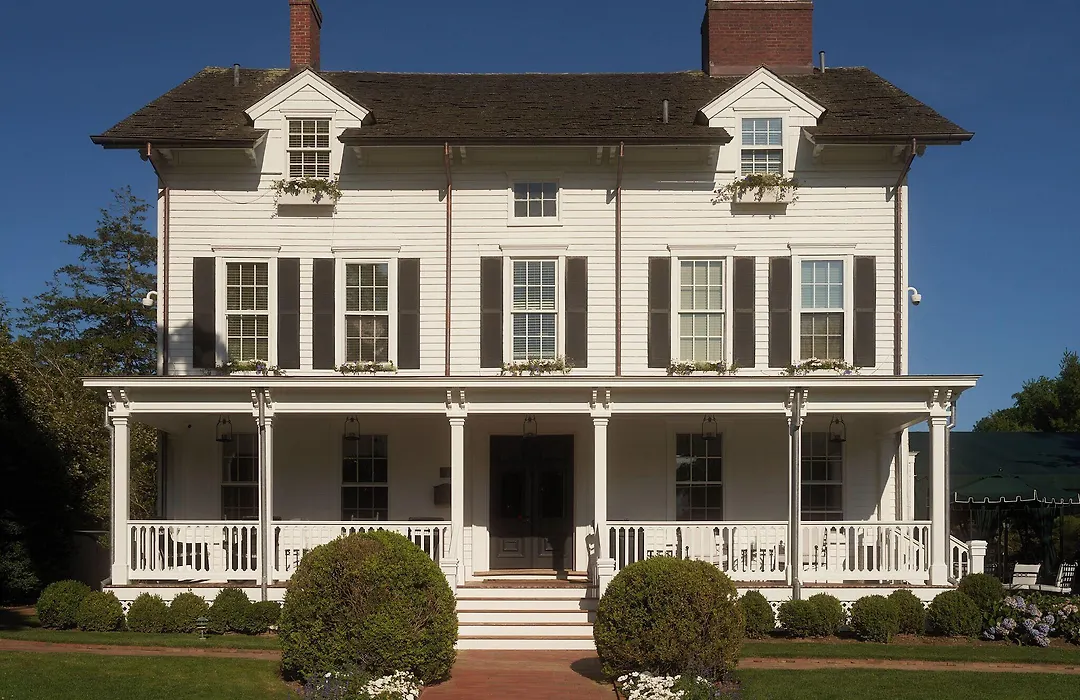 The Hedges Inn-1