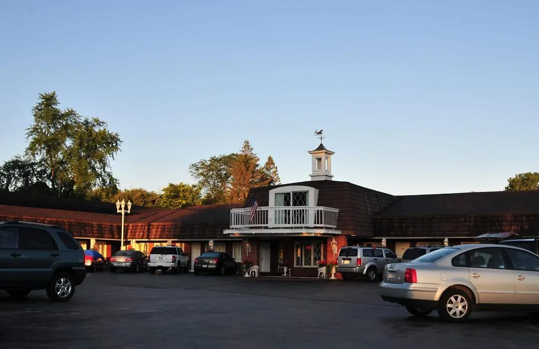 Lockport Inn And Suites-1