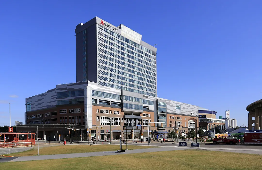 Buffalo Marriott At Lecom Harborcenter-1