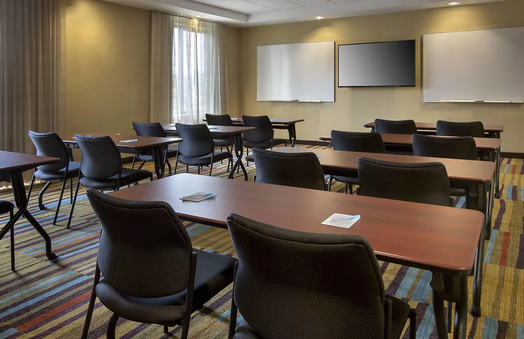 Fairfield Inn & Suites By Marriott Syracuse Carrier Circle-1