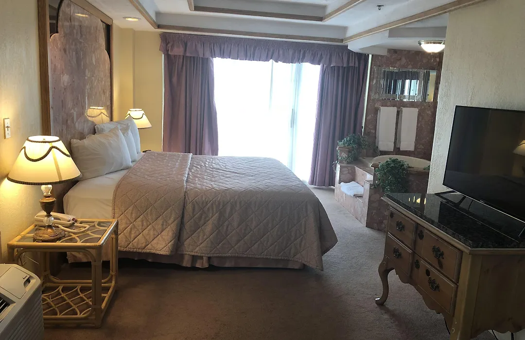 Riveredge Resort Hotel-1