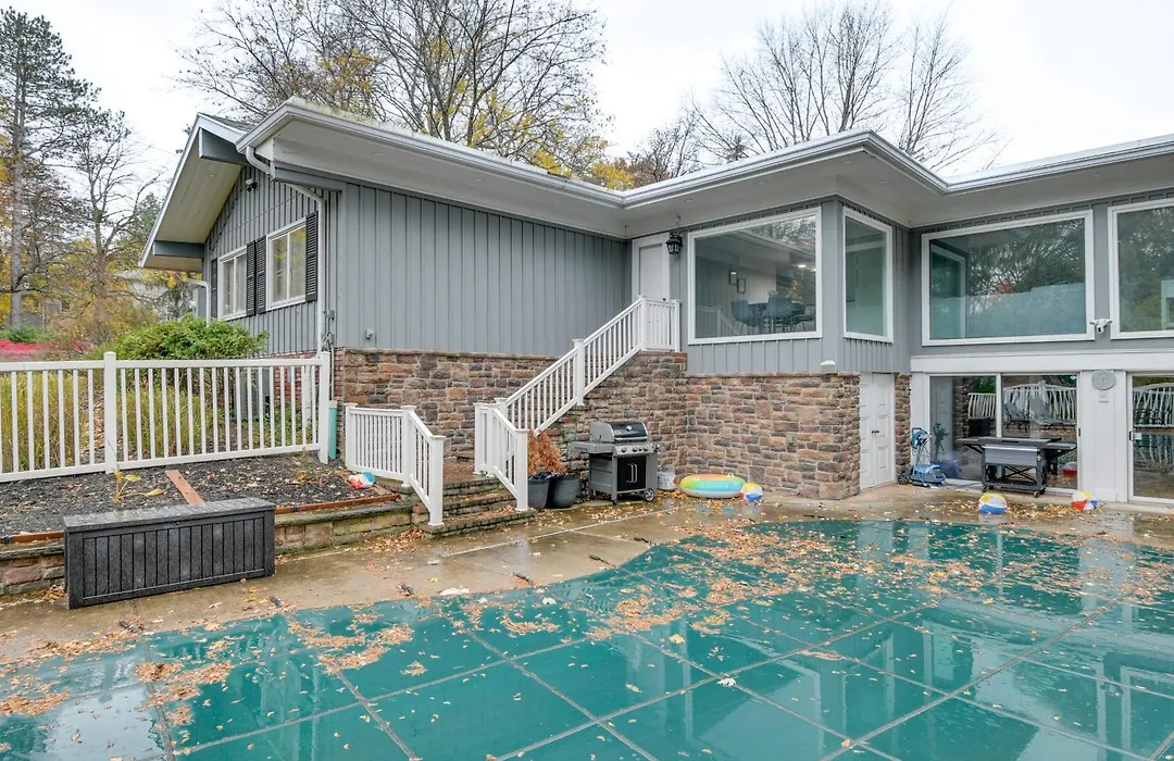 Spacious Rochester Home W/ Heated Pool & Hot Tub!-1