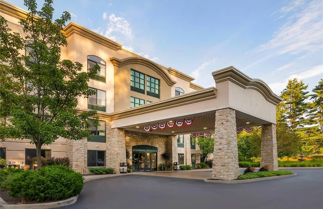 Comfort Inn & Suites Lake George-1