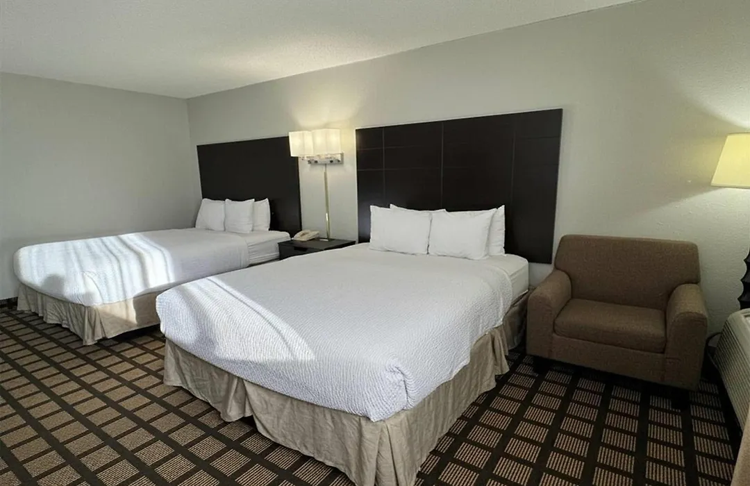 Baymont By Wyndham Queensbury/Lake George-1