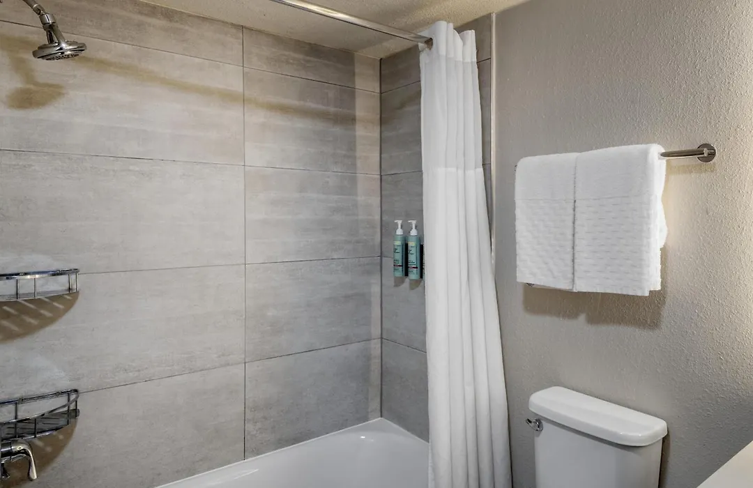 Best Western Fishkill Inn & Suites-1