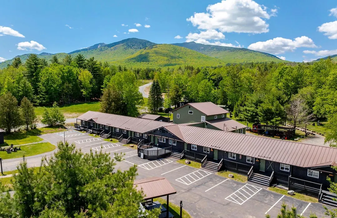 Wolfjaw Lodge-1