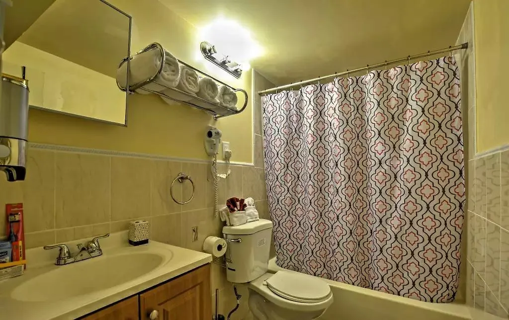 Two Bedroom Apartment - North East Bronx-1